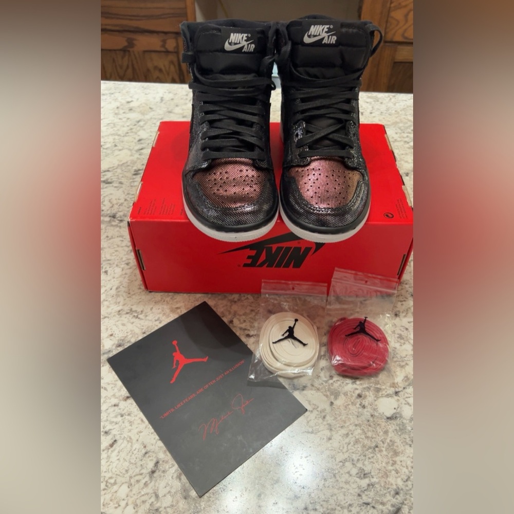 Jordan Air 1 High OG Black and Rose Gold size 7